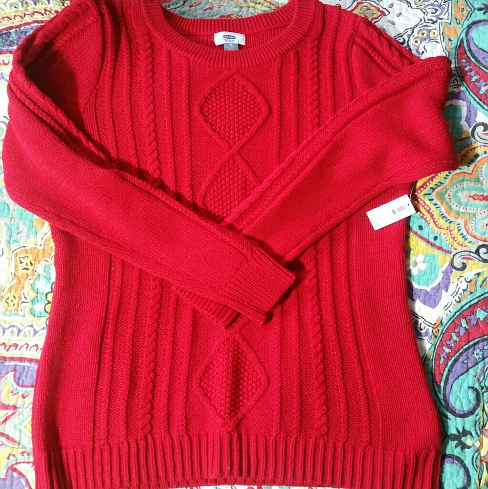 Women's red Old Navy cable sweater